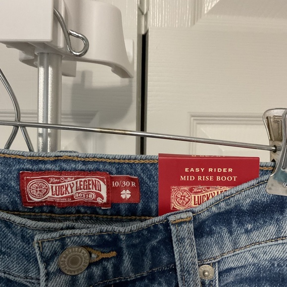 Lucky Legend - Picture 8 of 8